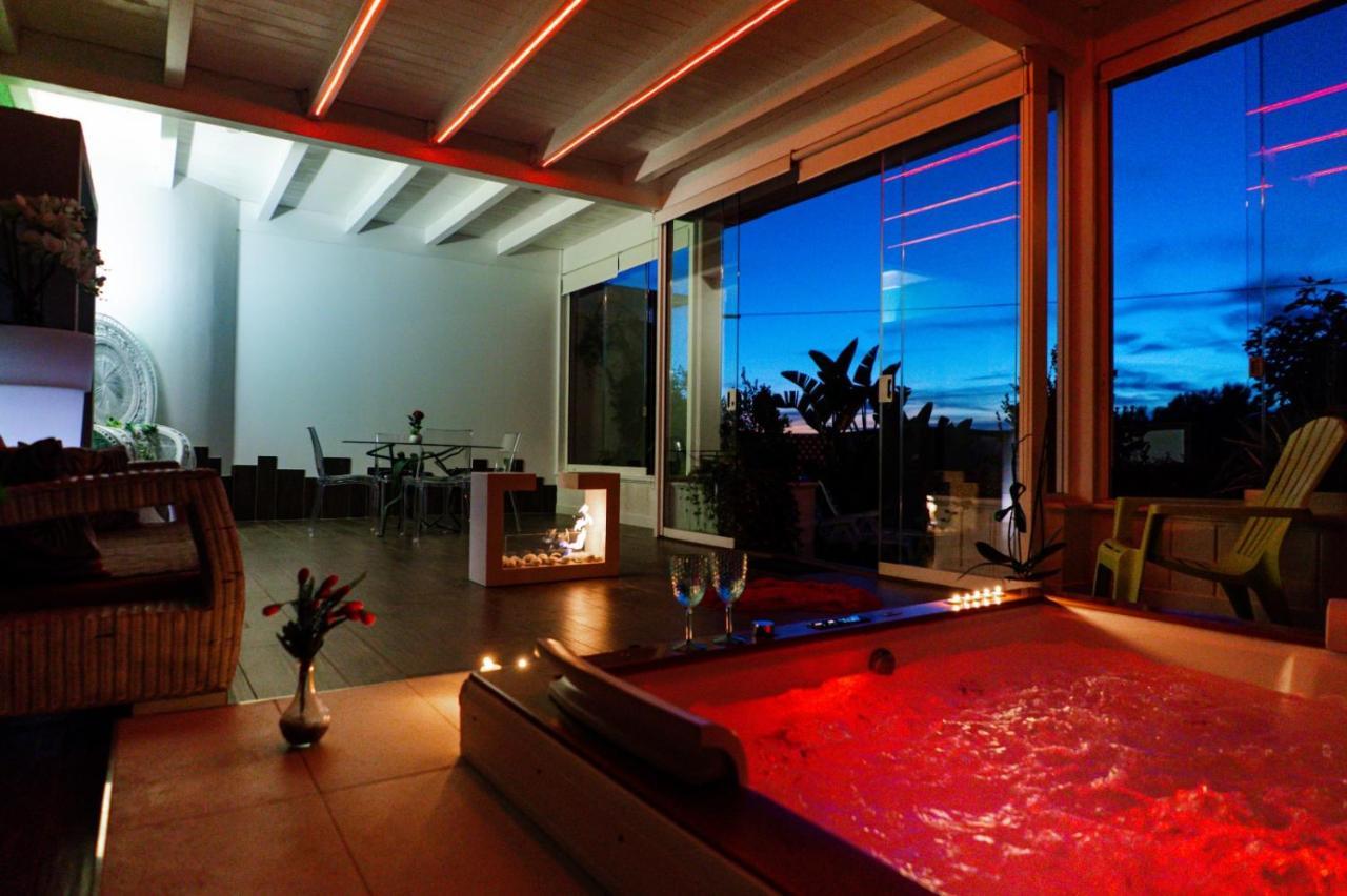 Resort Villa La Perla Sul Mare Leporano Exterior foto